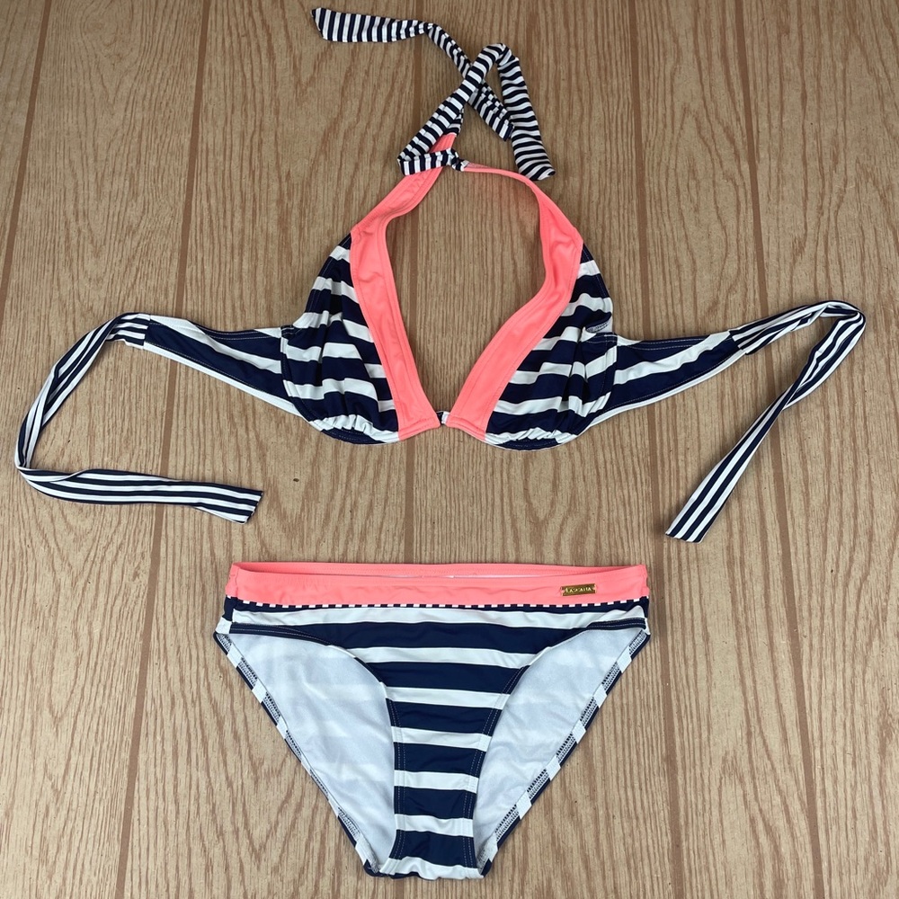 VENUS two-piece swimsuit size 4. Navy, white, coral